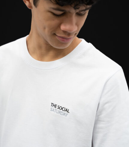 wit t-shirt the social saturday opdruk
