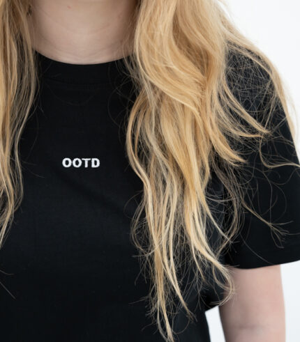 zwart t-shirt OOTD opdruk