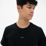 zwart t-shirt aight opdruk