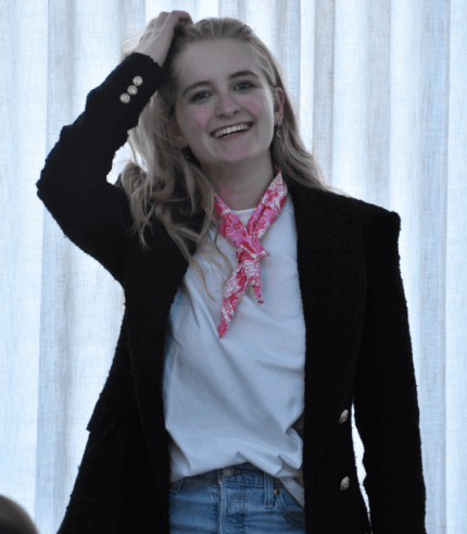 0701 sjaal rood roze wit print outfit 2